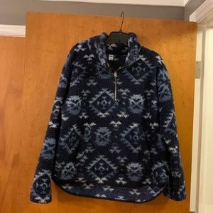 Old Navy Aztec Print blue fleece. Gently Worn